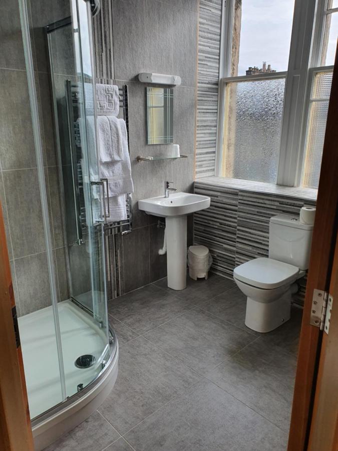 Hotel Victoria Kirkcaldy